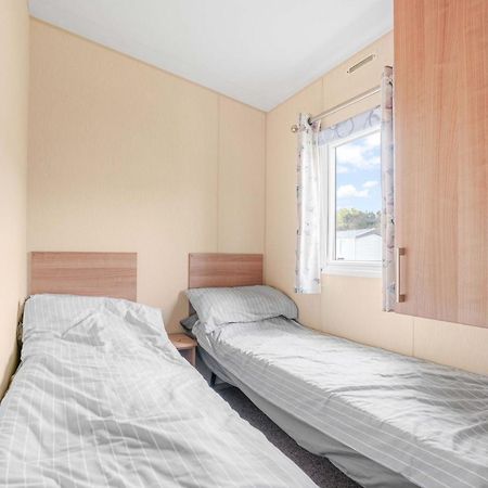 Sunscape Lodge Corton  Luaran gambar