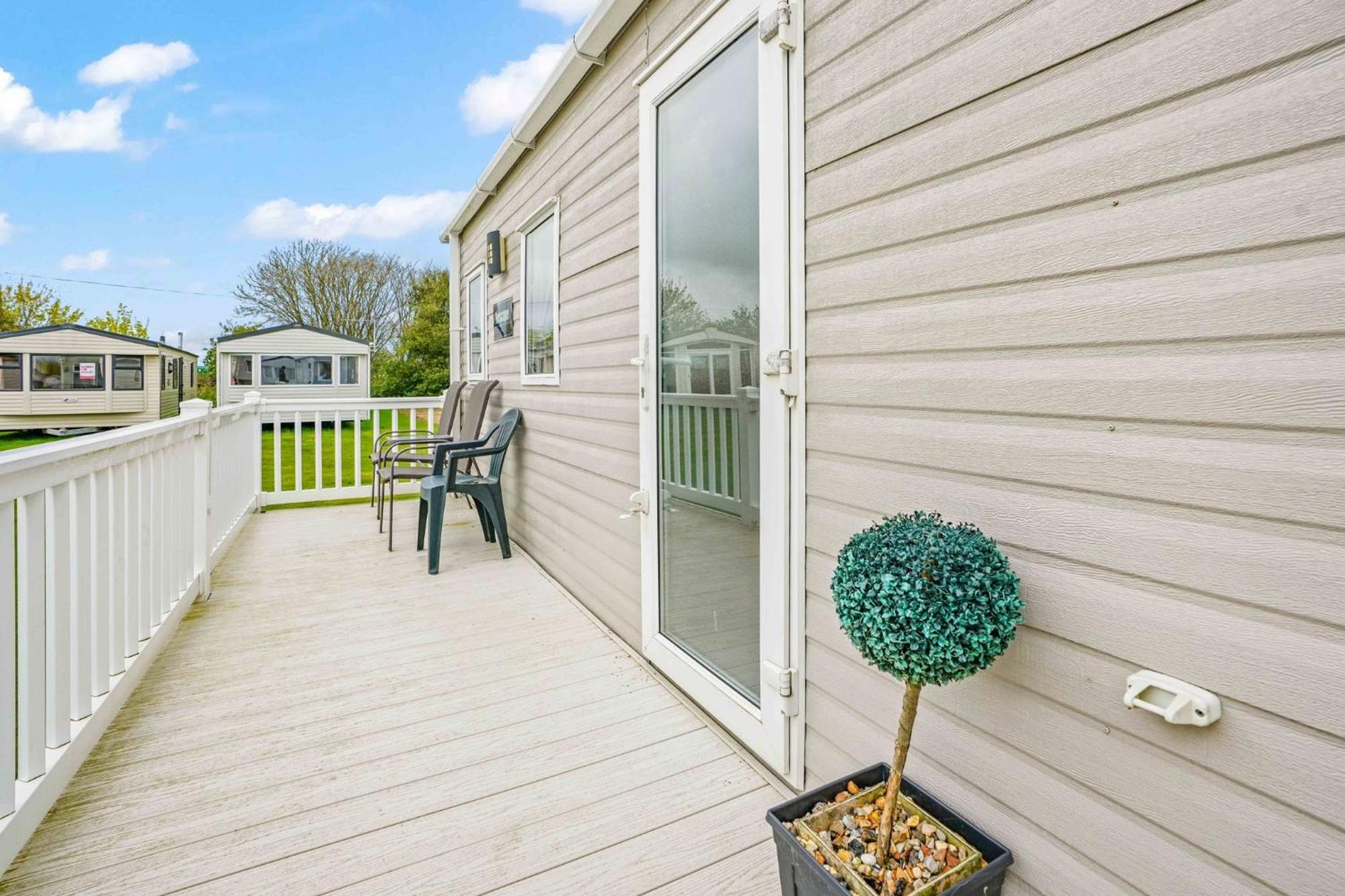 Sunscape Lodge Corton  Luaran gambar